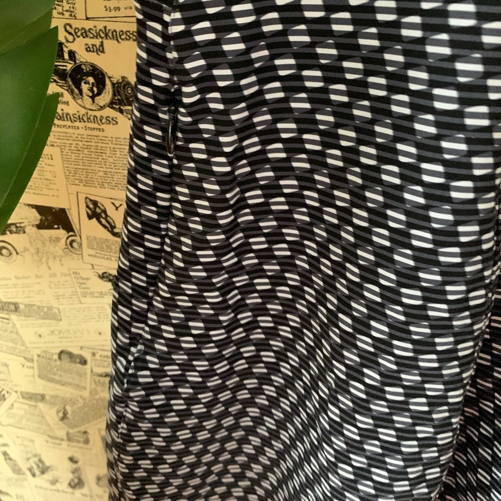 Lululemon go till dawn til dress deep dive checker - Picture 8 of 15
